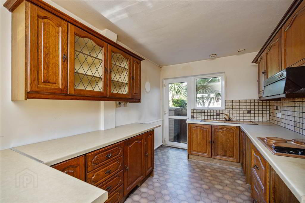 4 Beechgrove Avenue 6 of 14