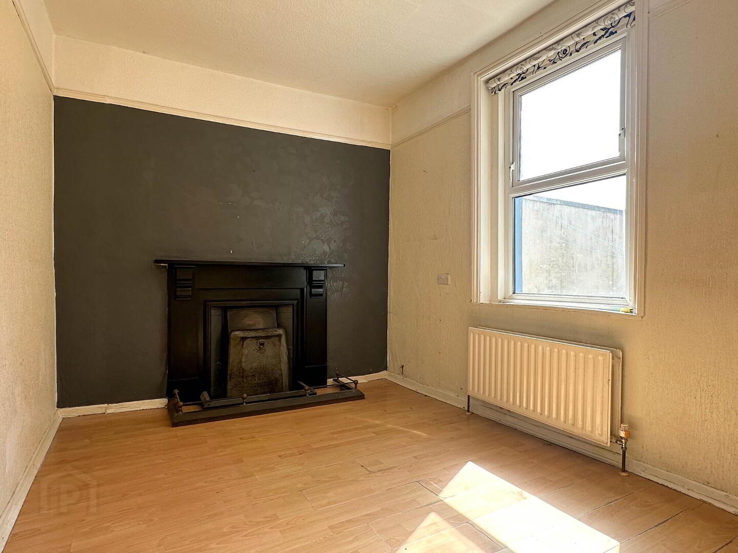24 Upper Captain Street 8 of 32