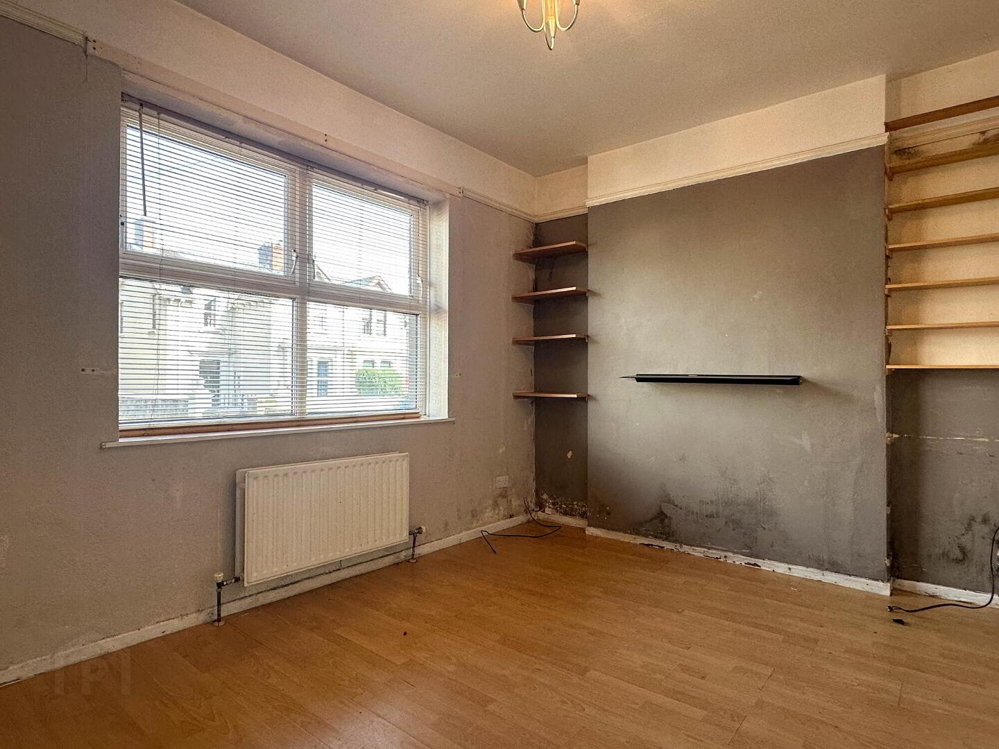 24 Upper Captain Street 4 of 32