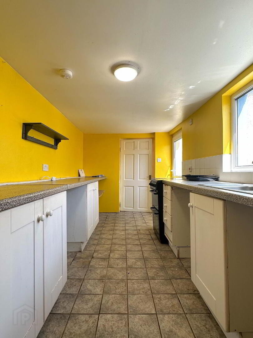 24 Upper Captain Street 13 of 32
