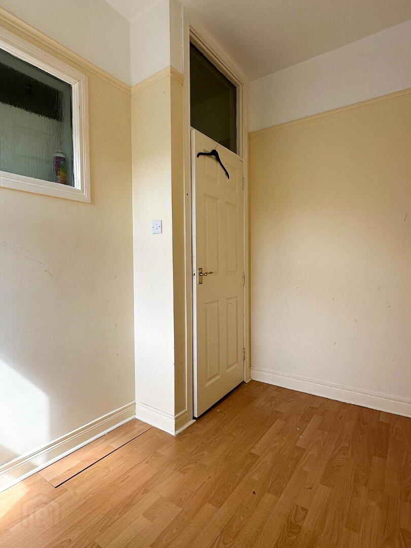 24 Upper Captain Street 24 of 32