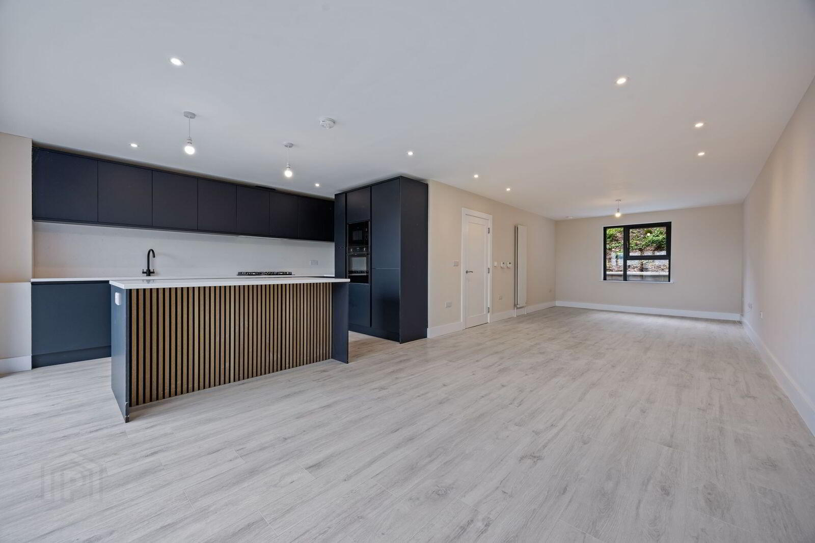 17b Antrim Road 4 of 15