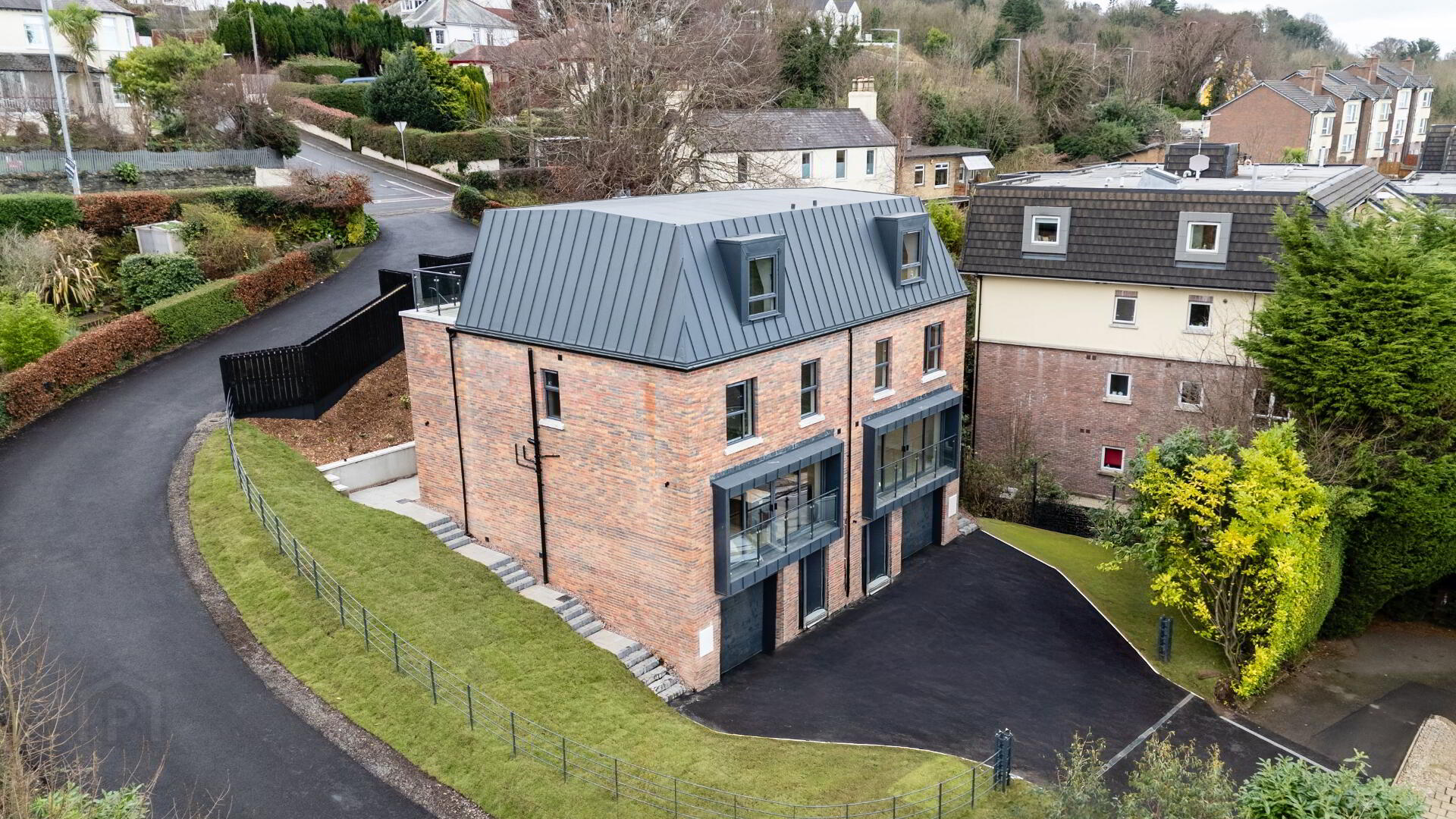 17b Antrim Road 1 of 15