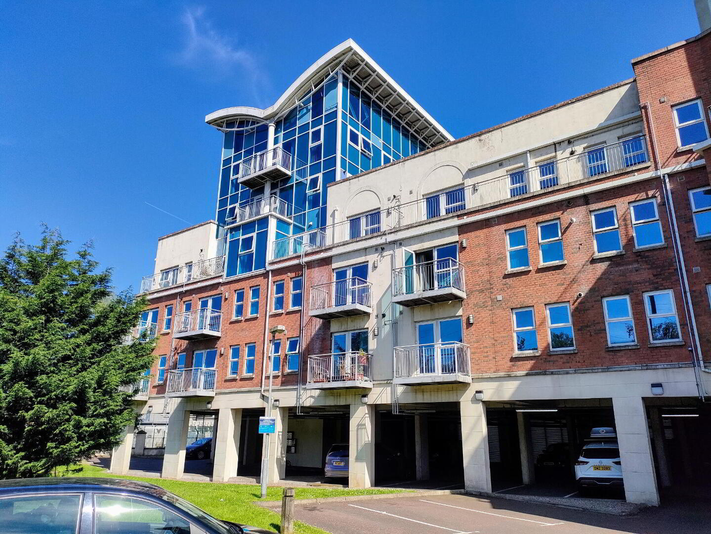 Apt 11, Woodlands Manor 1 of 12