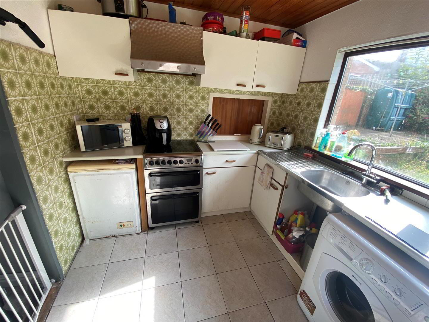 217 Clandeboye Road 3 of 6
