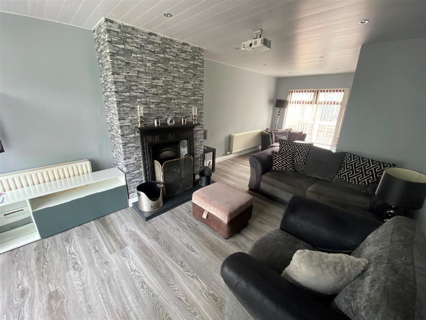 217 Clandeboye Road 2 of 6