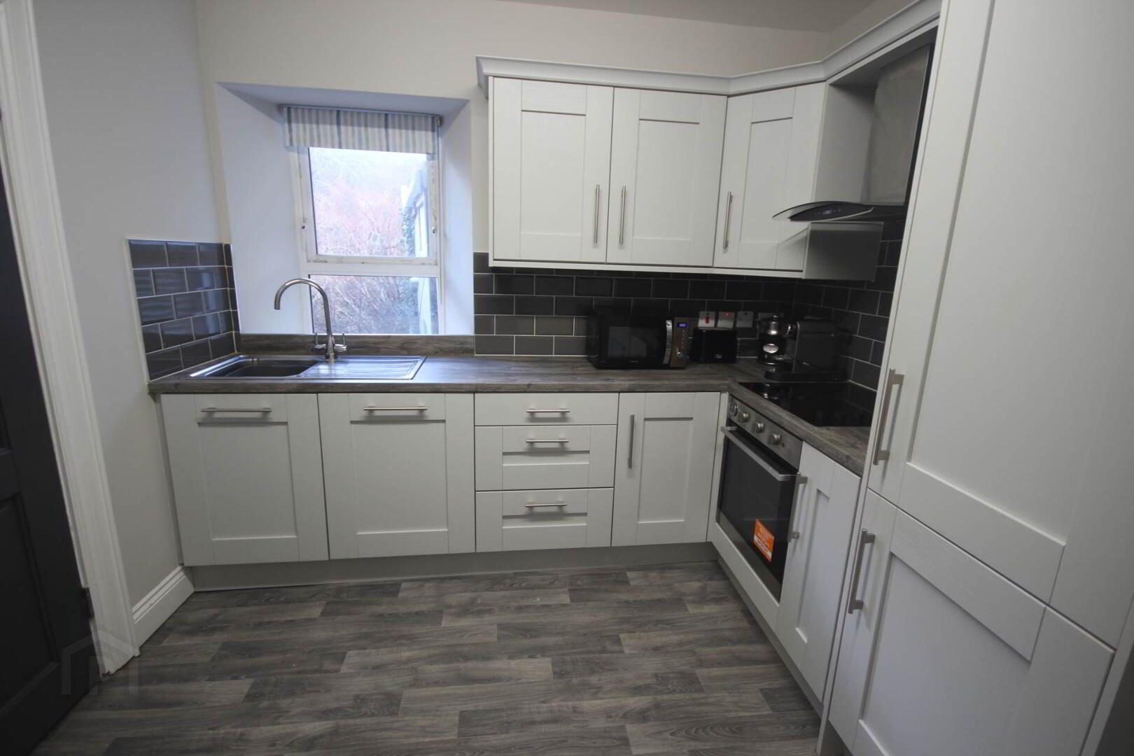 property description image