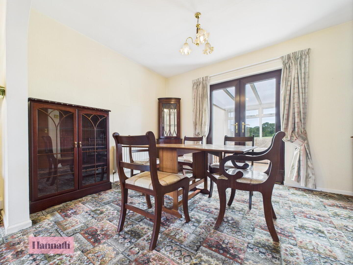 22 Blenheim Drive 8 of 37