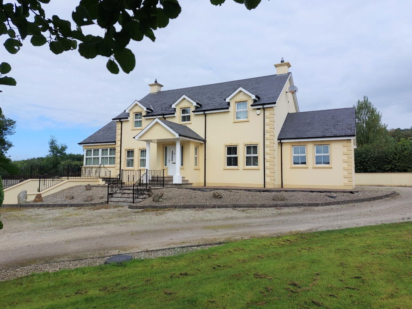 8 Dergalt Road 1 of 27