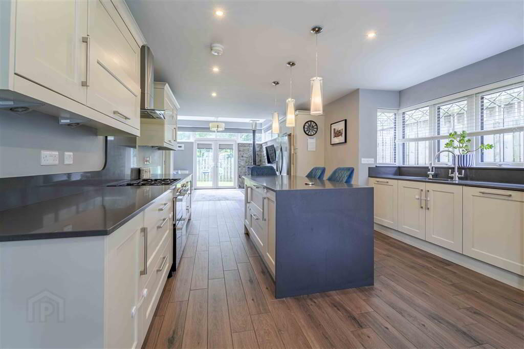 37 Belsize Meadows 6 of 31
