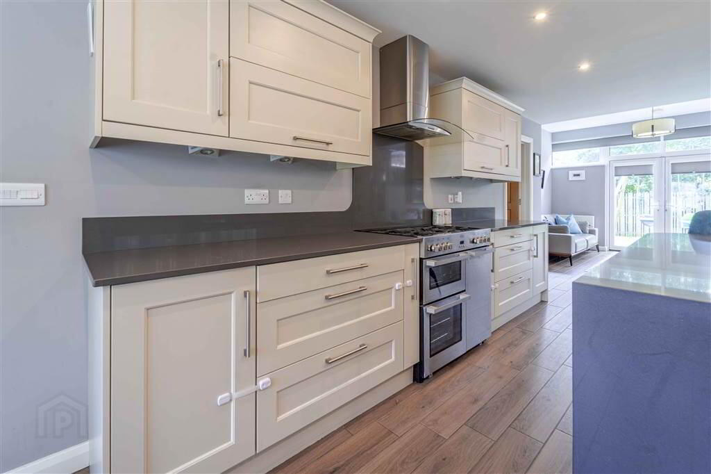 37 Belsize Meadows 7 of 31