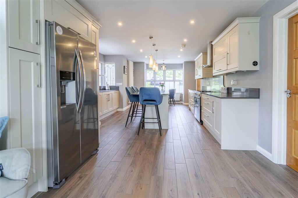 37 Belsize Meadows 11 of 31