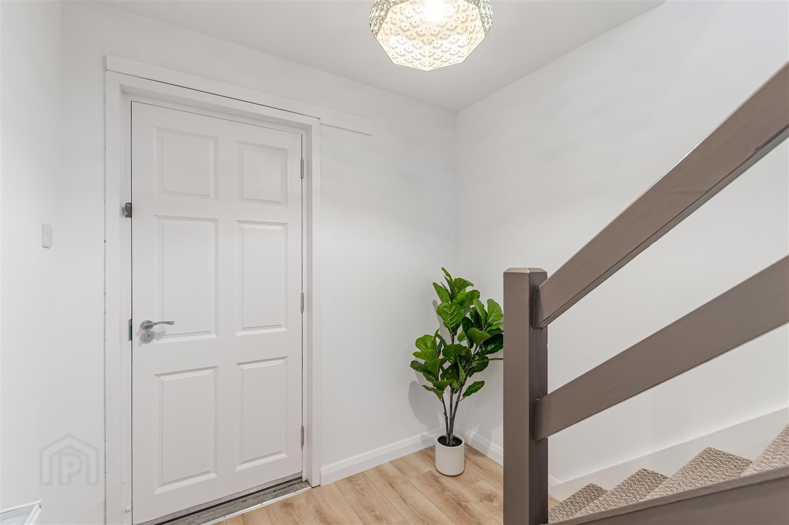 11 Moyra Crescent 4 of 41