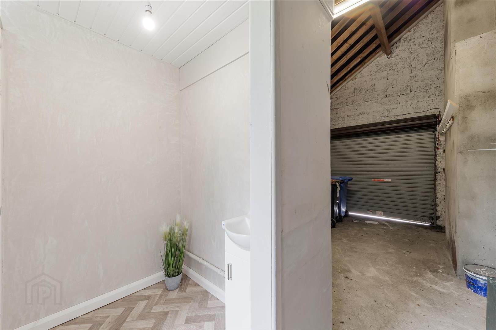 11 Moyra Crescent 24 of 41