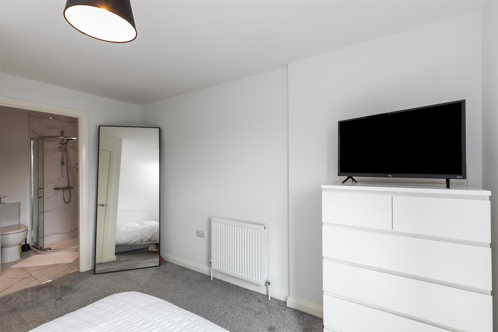 Apt 7, 1d Lewis Mews 14 of 20