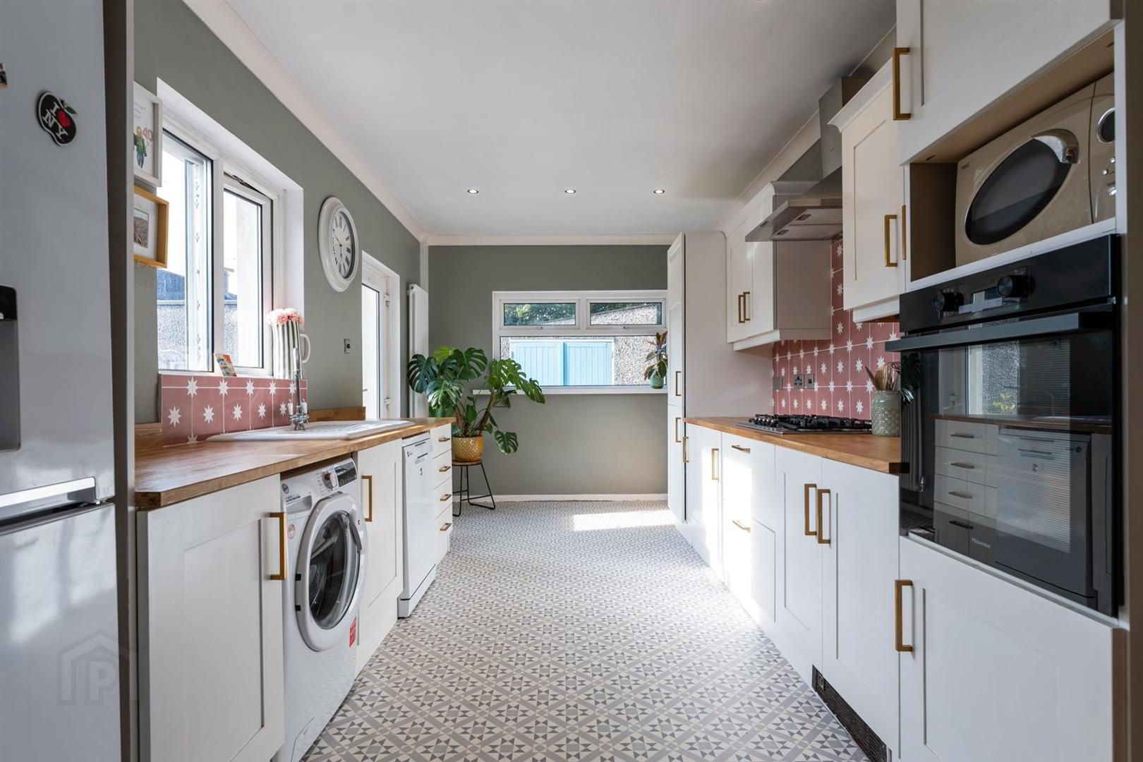 16 Greenmount Avenue 9 of 24