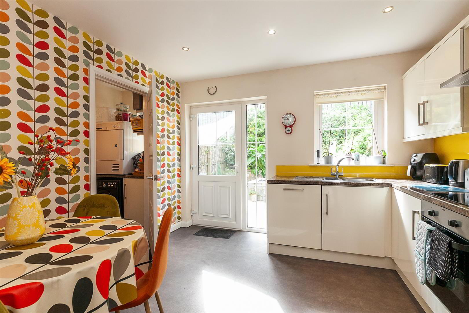 21 Gullivers Lane 7 of 19