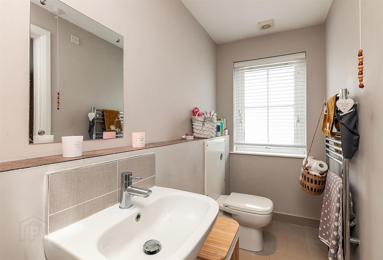 21 Gullivers Lane 13 of 19