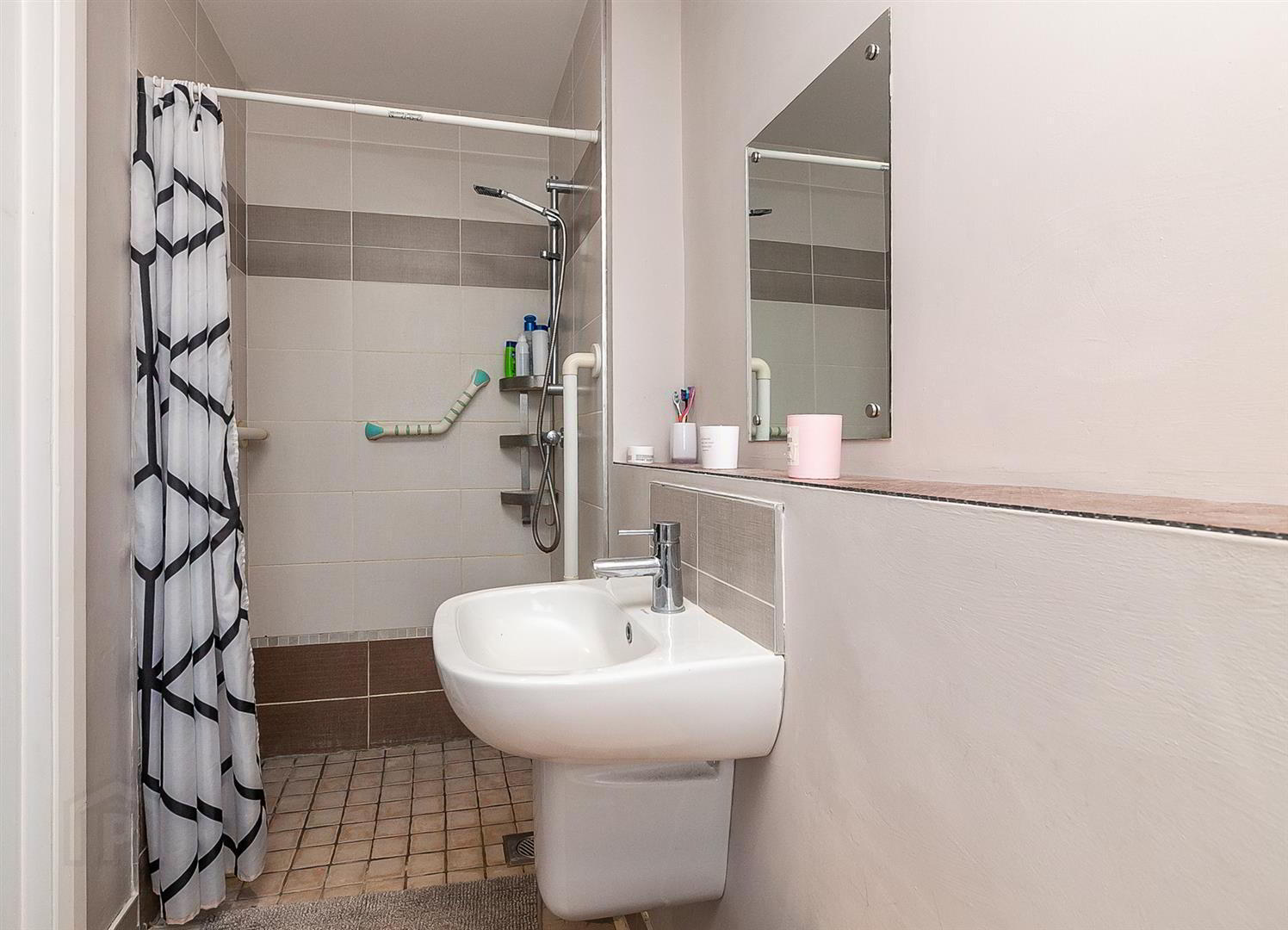 21 Gullivers Lane 14 of 19