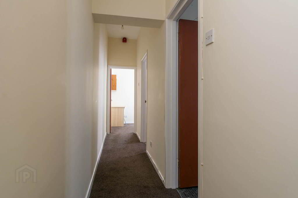 Flat 2, 19 Ulsterville Avenue 2 of 9