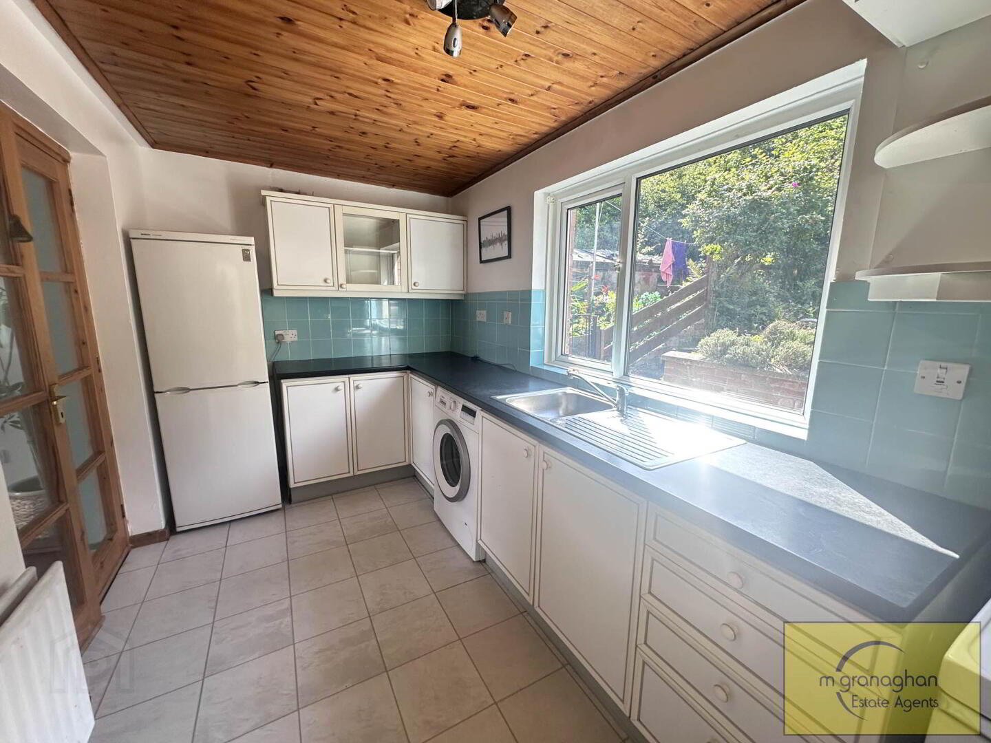 79 Seaview Drive 4 of 18