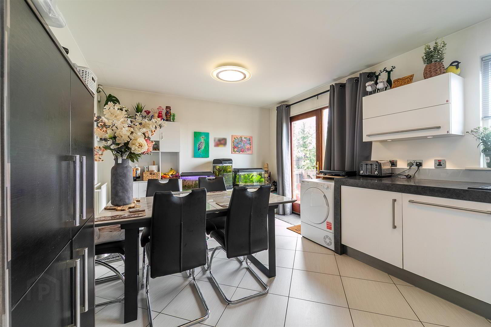 17 Burn Brae Mews 13 of 25