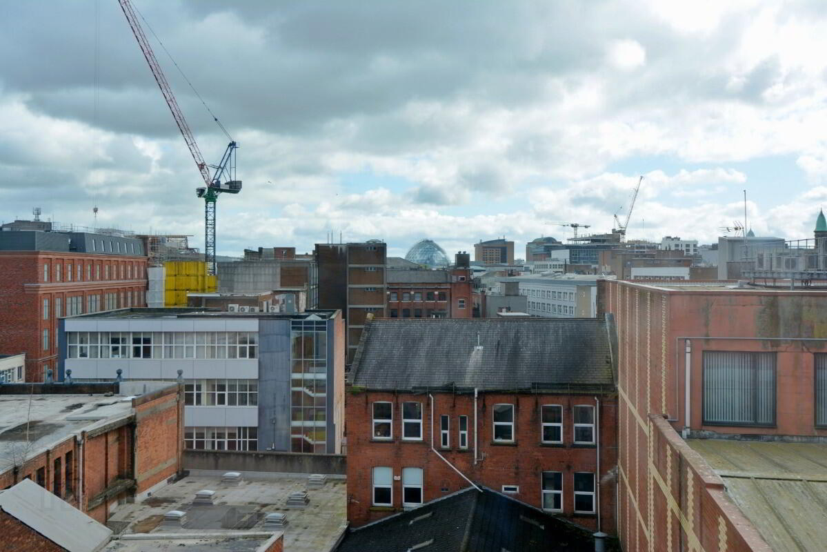 606 College Court Central, 56 King Street 17 of 17