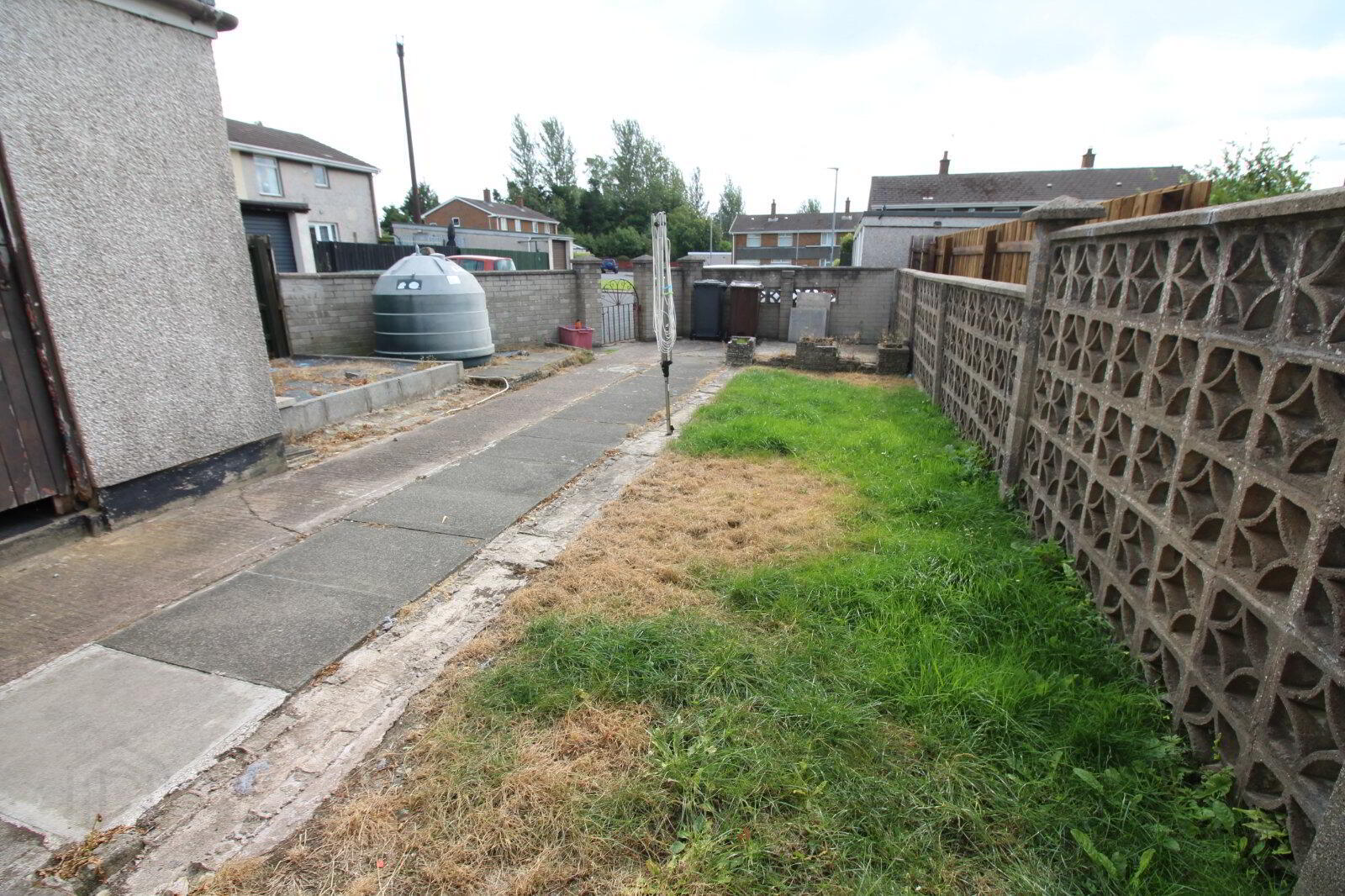 16 Macroom Gardens 16 of 16