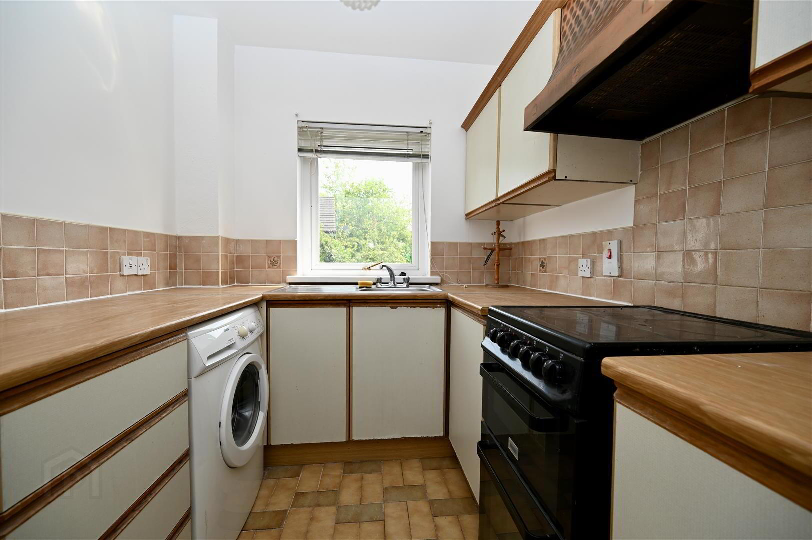 15 Salisbury Court 4 of 9
