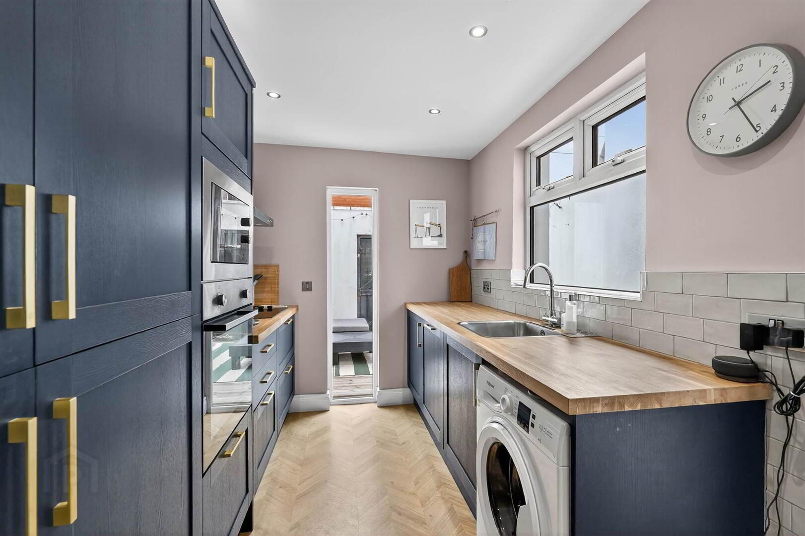 141 Belmont Road 16 of 33