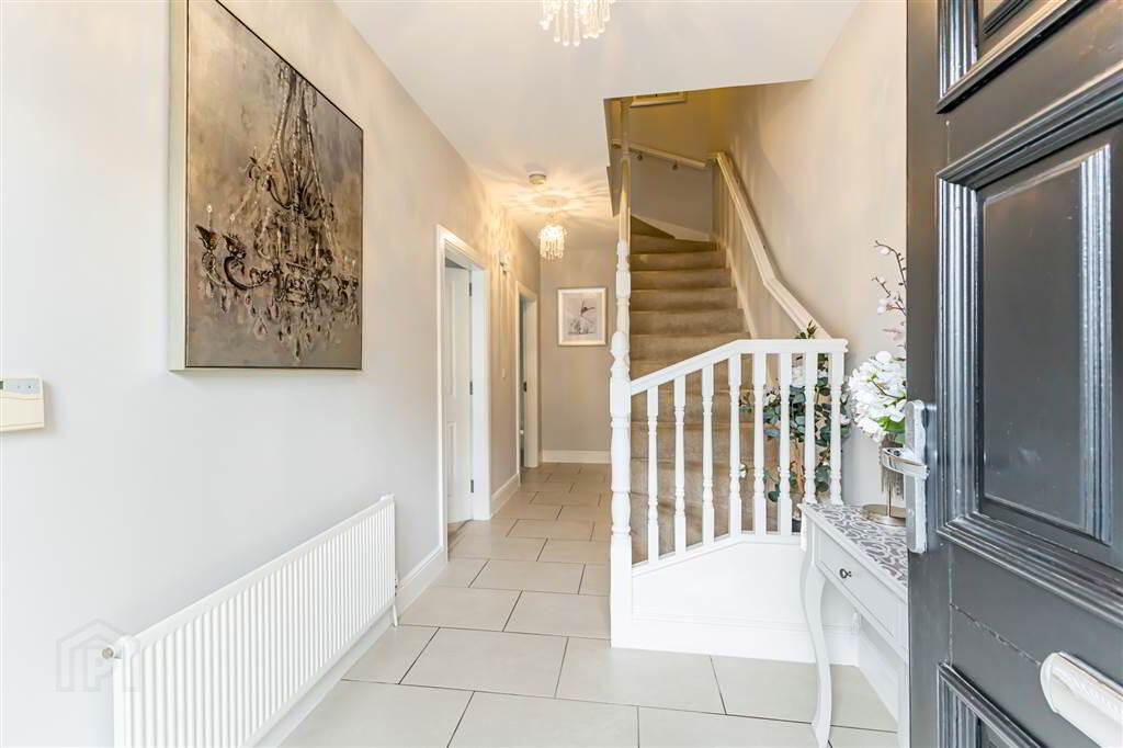 2 Linen Mews 4 of 37