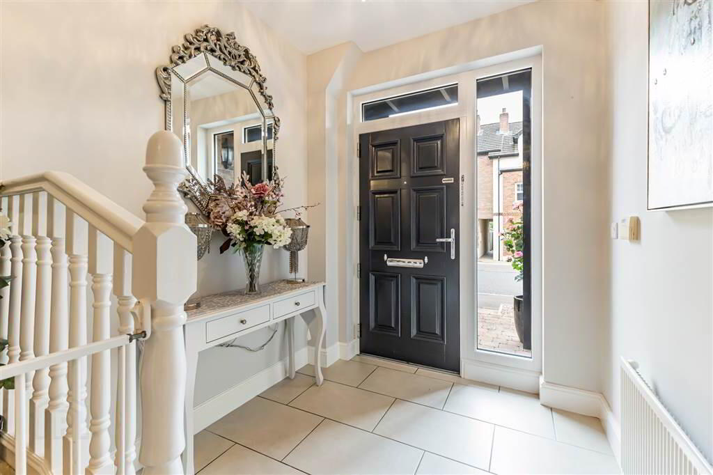 2 Linen Mews 6 of 37
