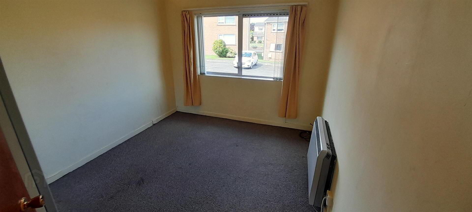 9 Sunningdale Court 3 of 9