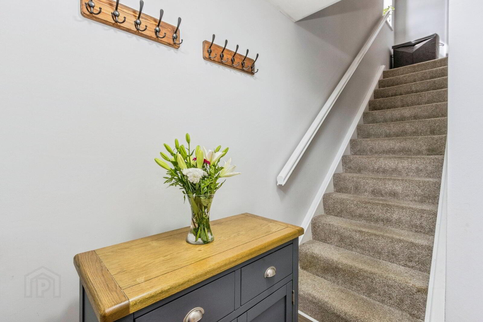 10 Linen Avenue 2 of 18