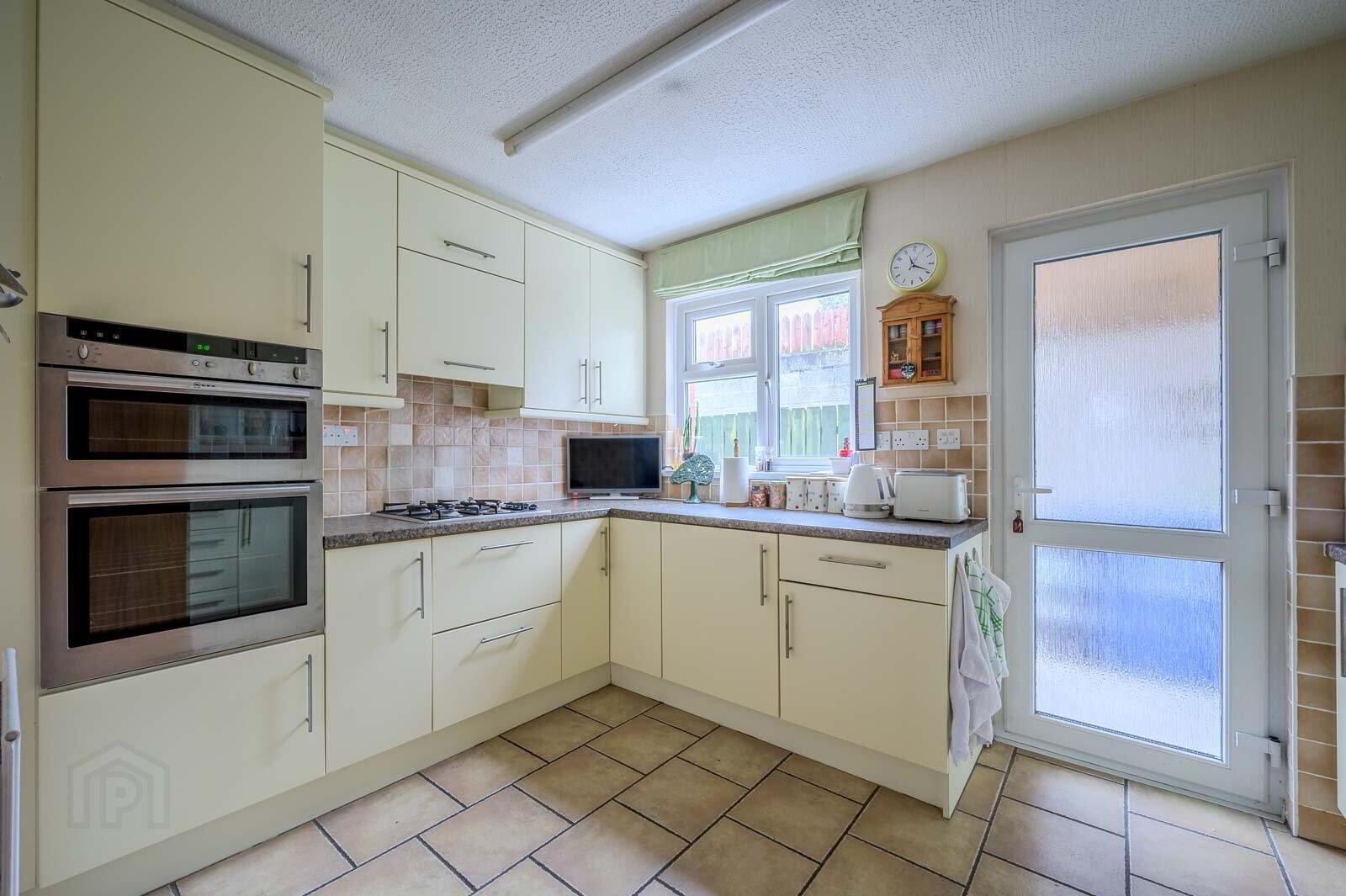 52a Gransha Road 10 of 23