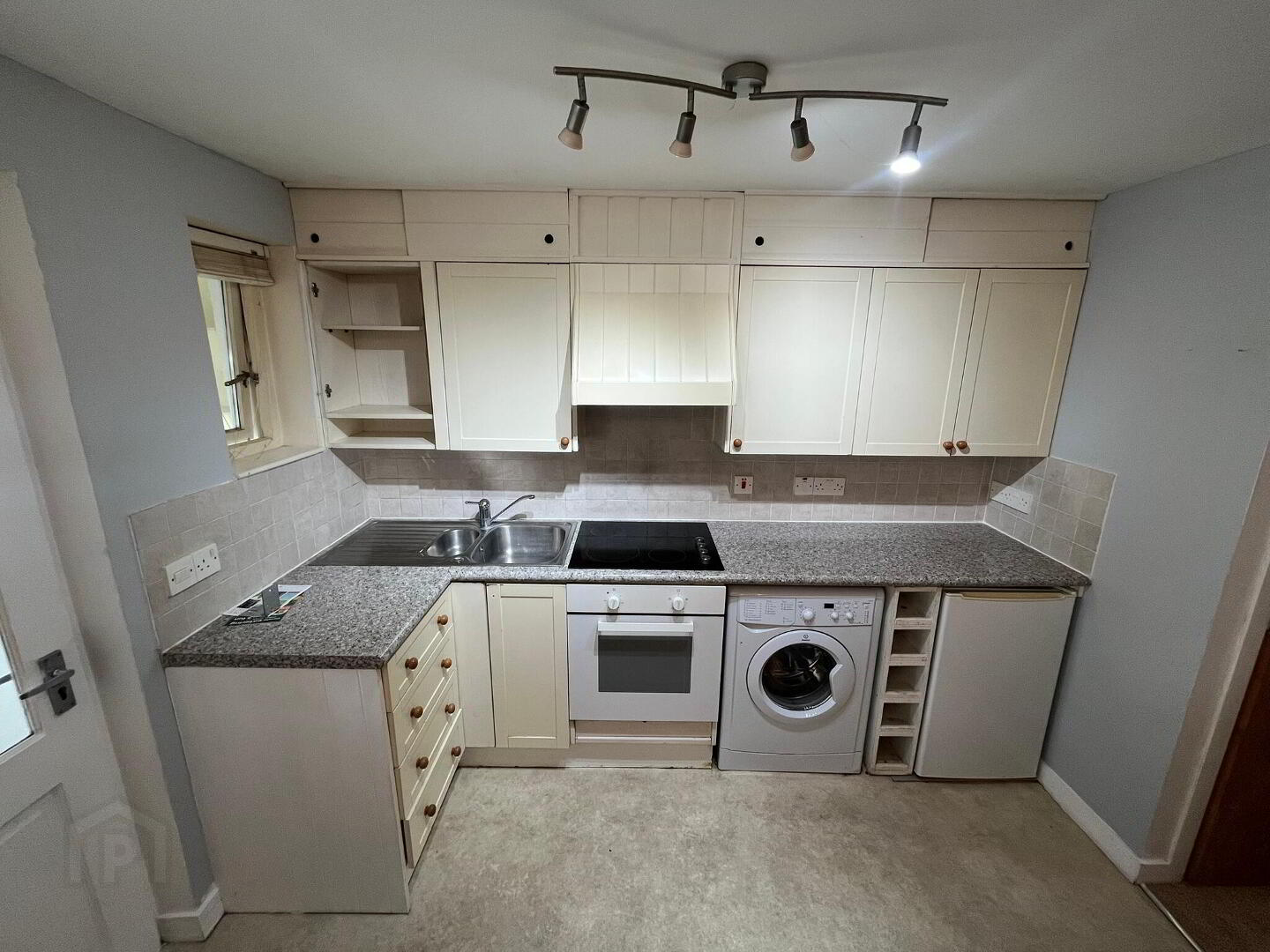 5a Stanley Mews 2 of 7