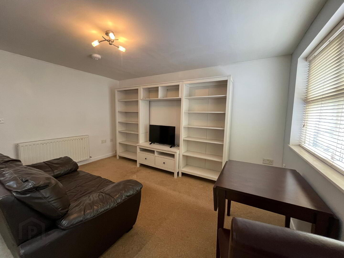 5a Stanley Mews 1 of 7