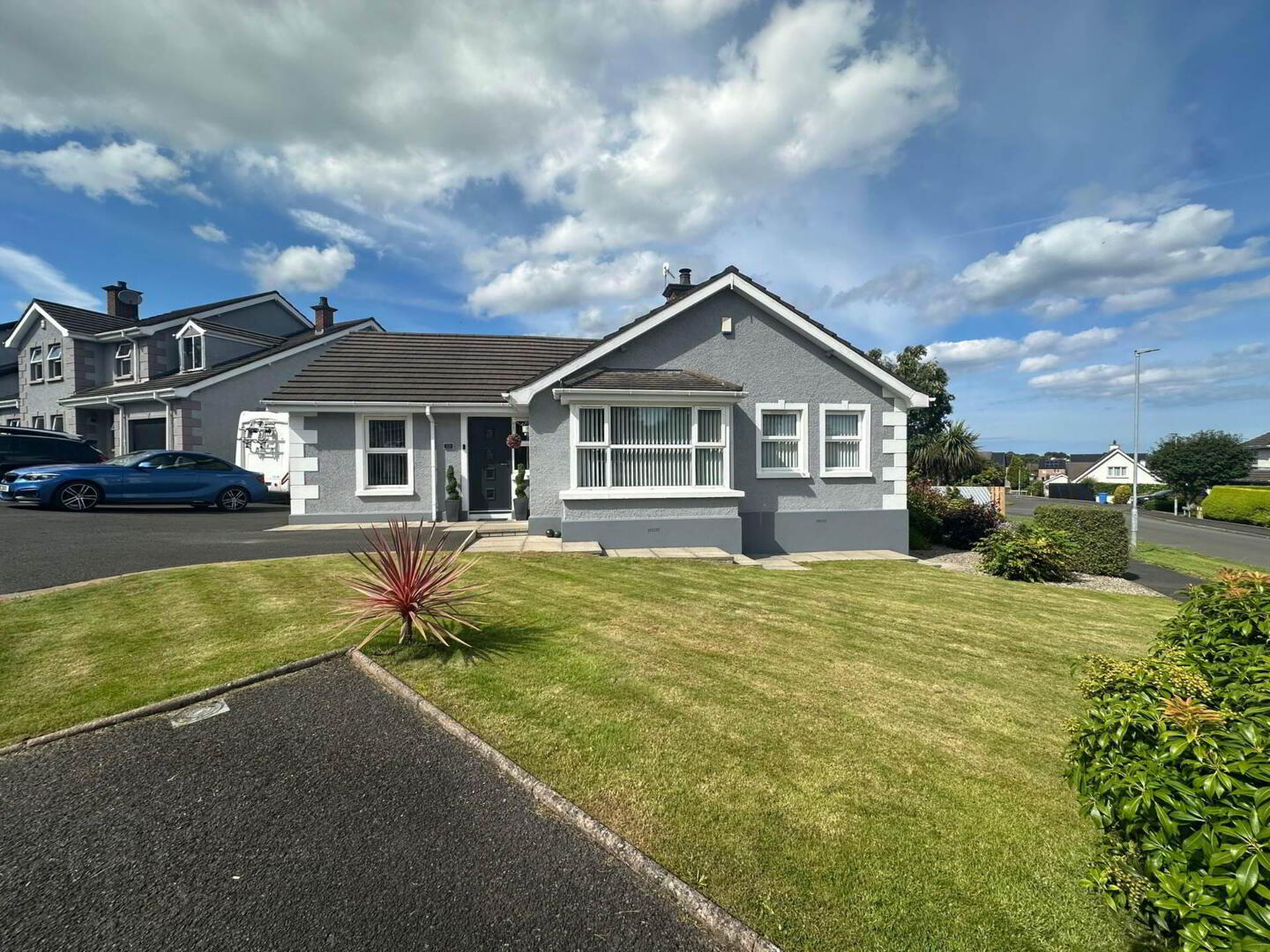 10 Manse Field Park 1 of 17
