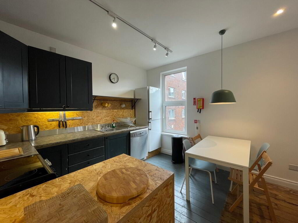 14c Lisburn Road 4 of 13