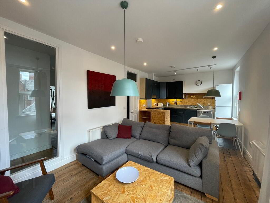 14c Lisburn Road 3 of 13
