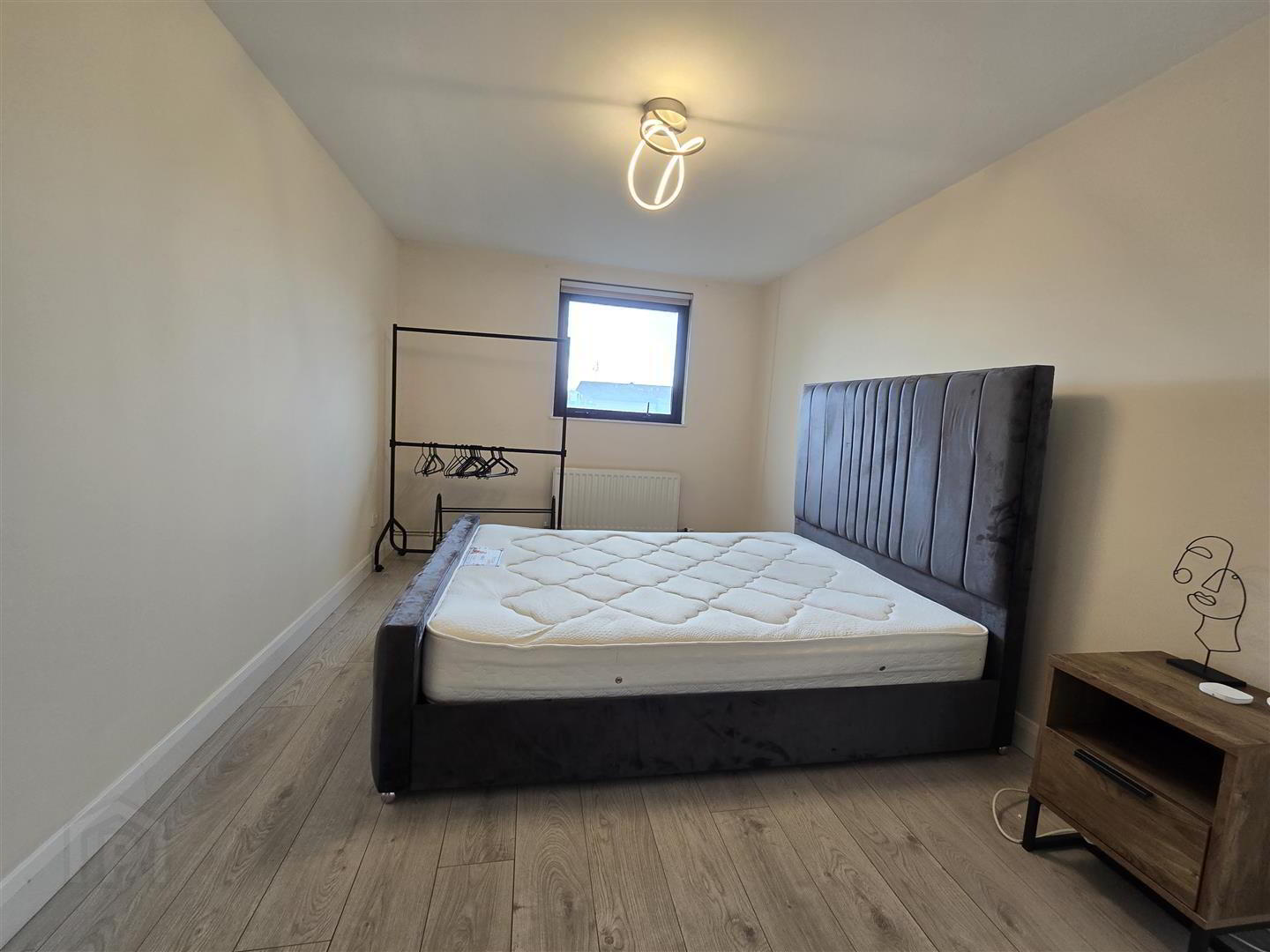 Apartment 48 17 Queens Square 20 of 23