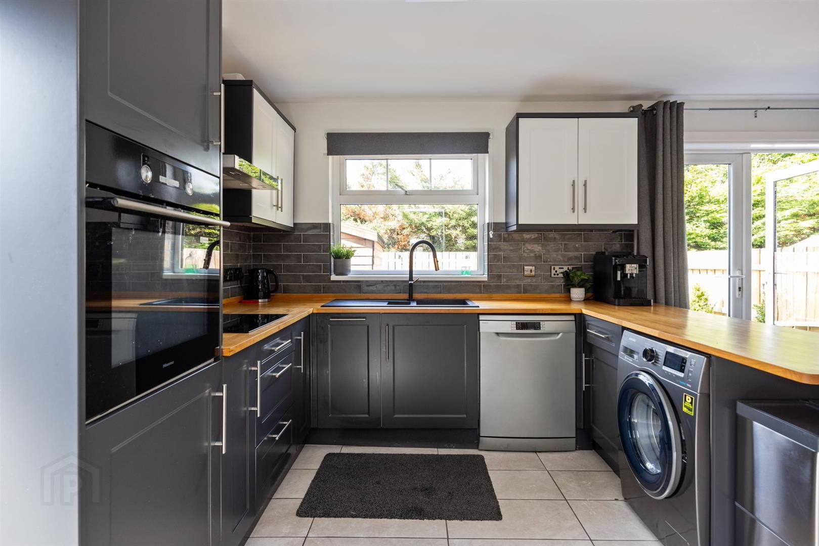 136 Ashmount Park 5 of 22