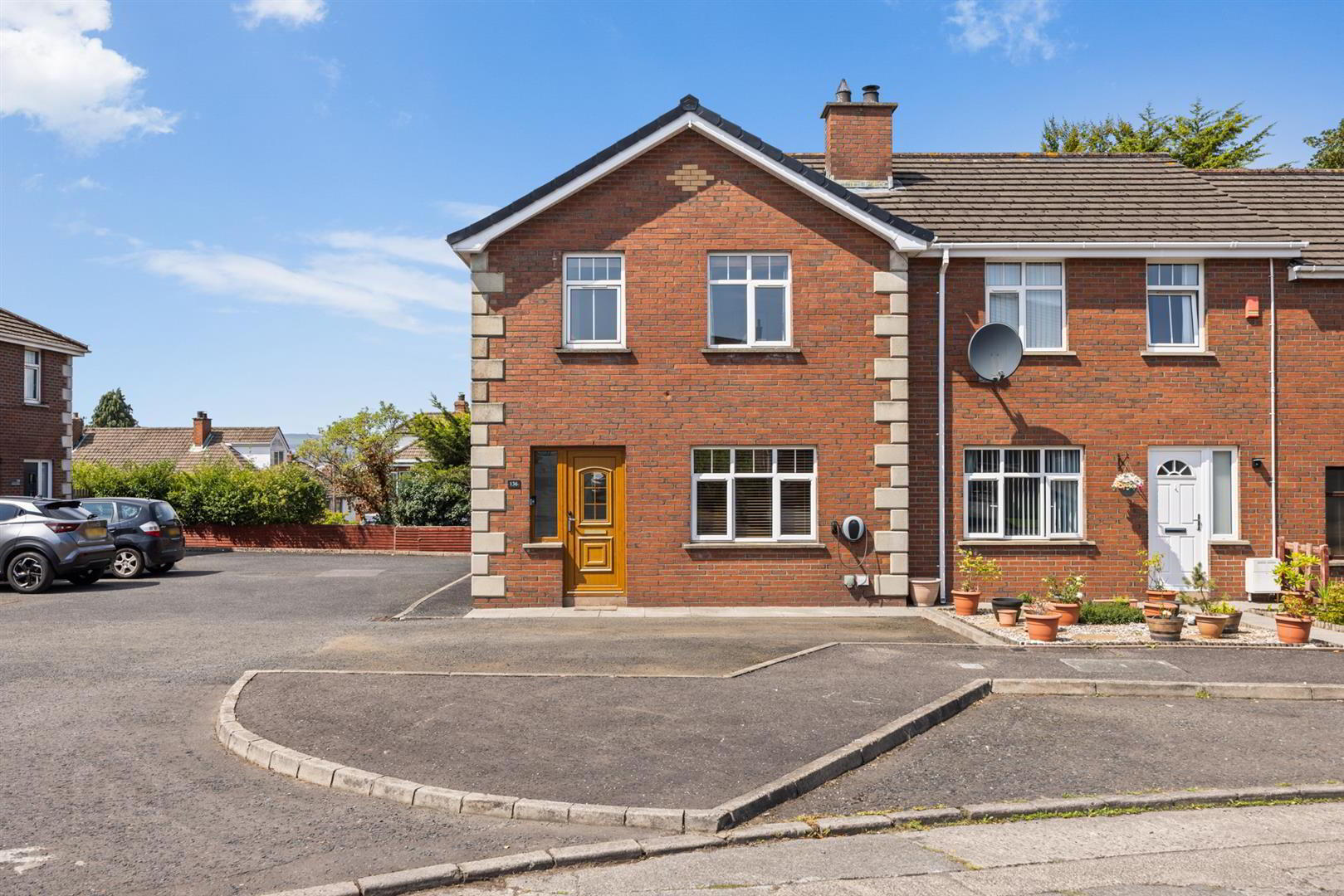 136 Ashmount Park 1 of 22