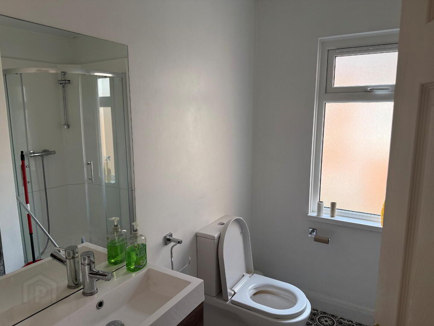 5 Eglantine Avenue 2 of 11