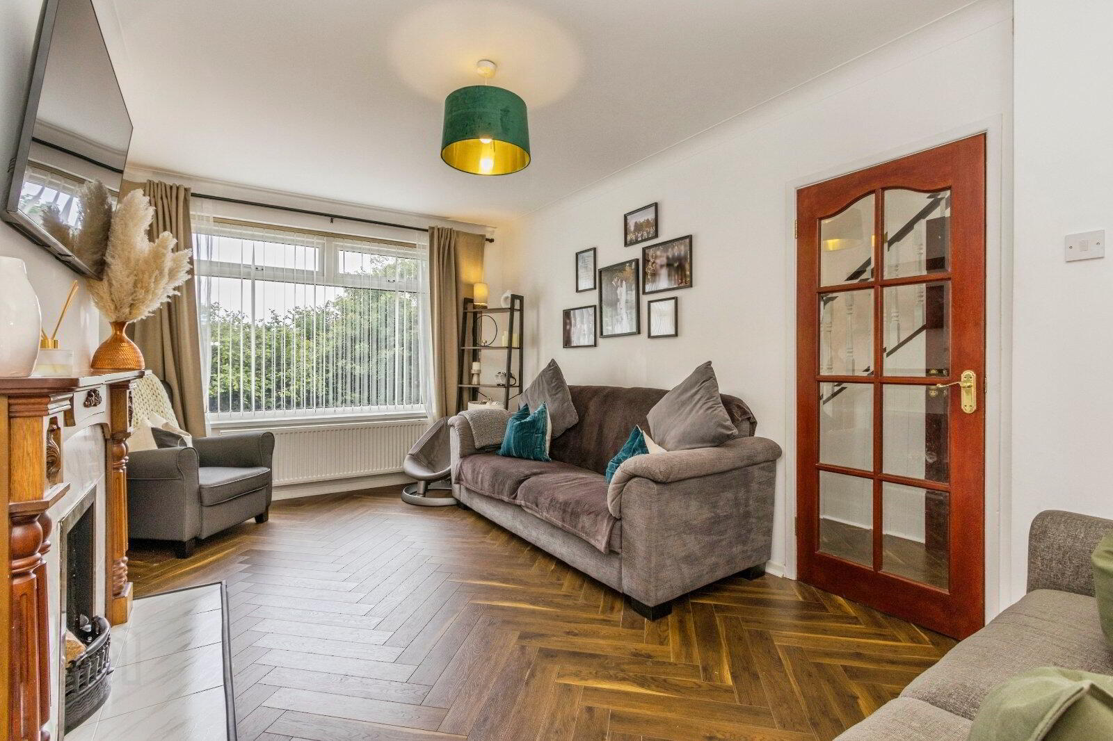 68 Glen Road 4 of 24