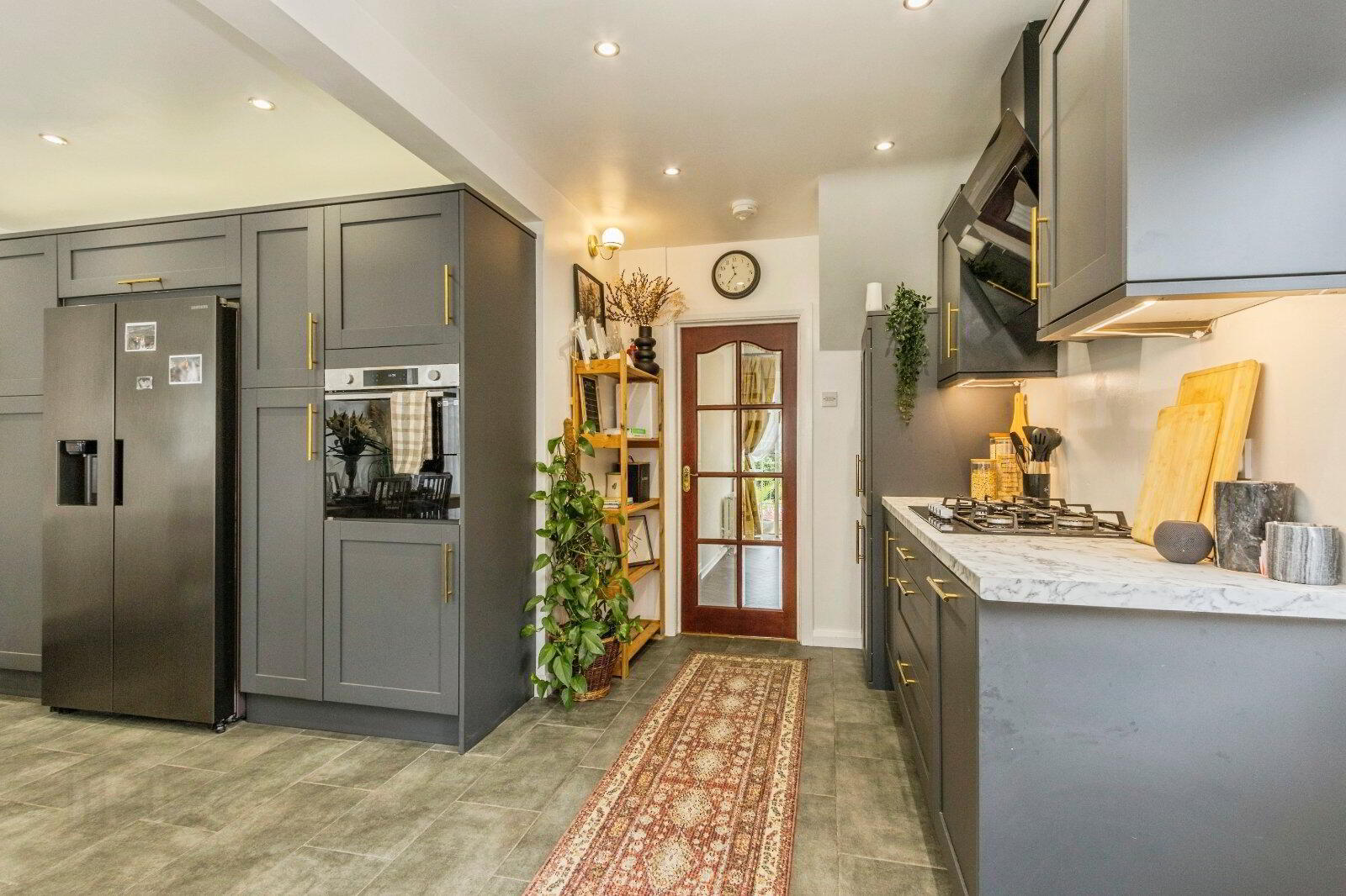 68 Glen Road 10 of 24
