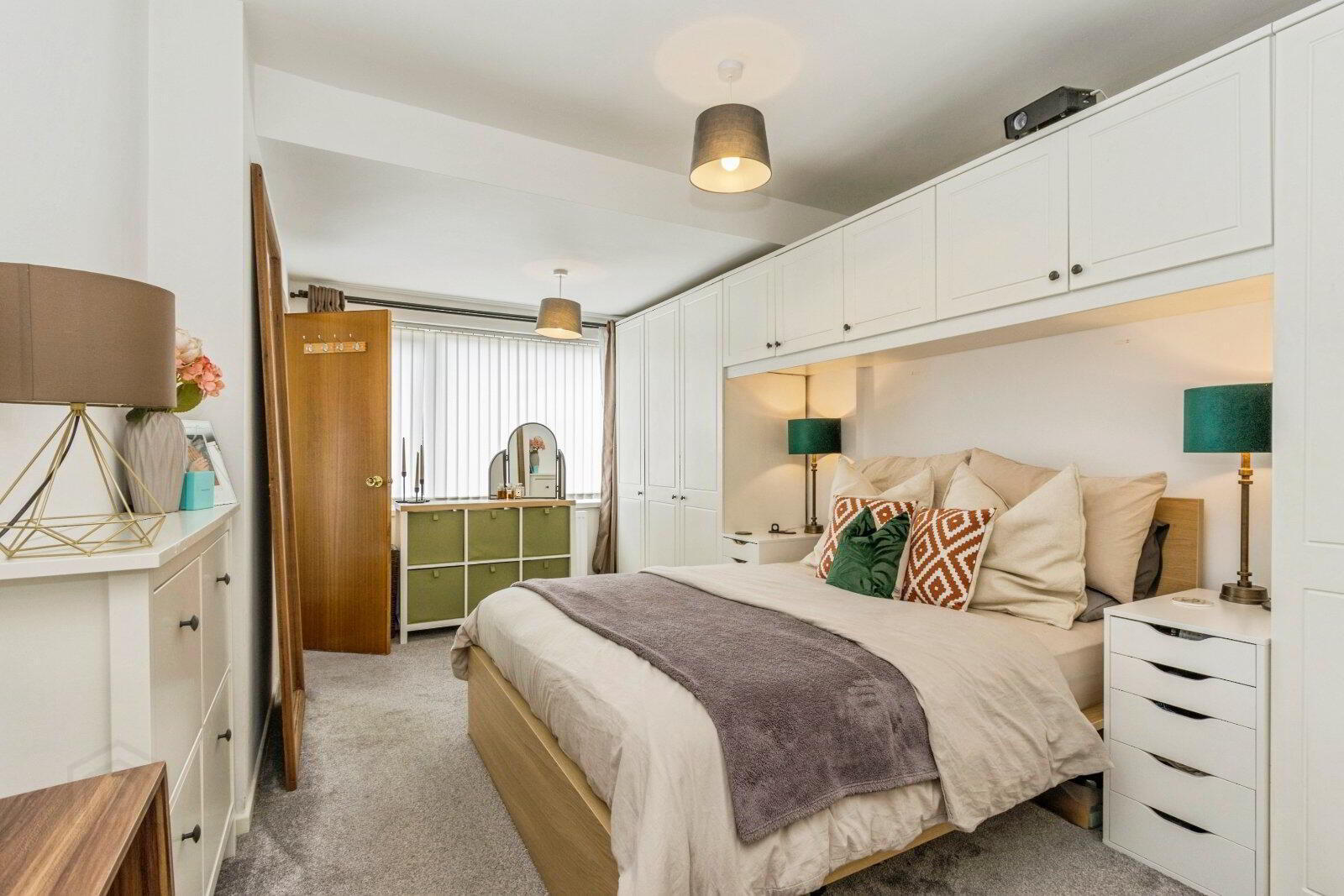 68 Glen Road 14 of 24