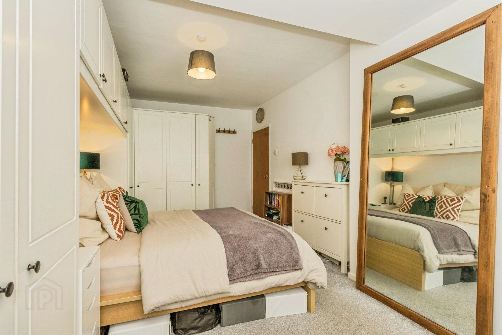 68 Glen Road 16 of 24
