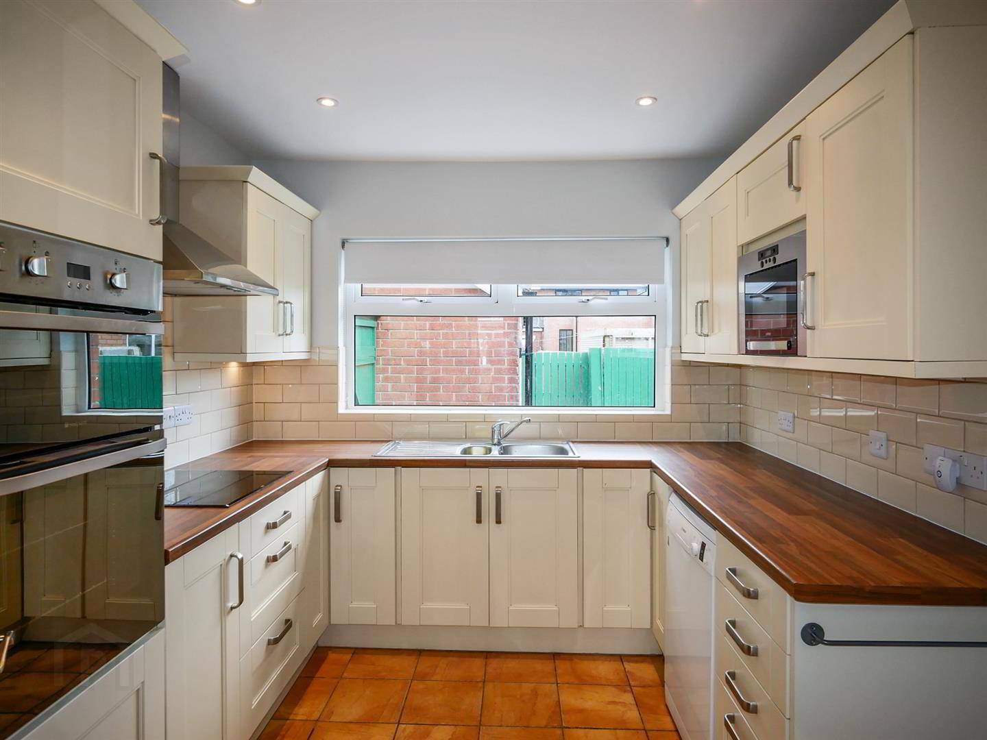 22 Cheltenham Gardens 7 of 14