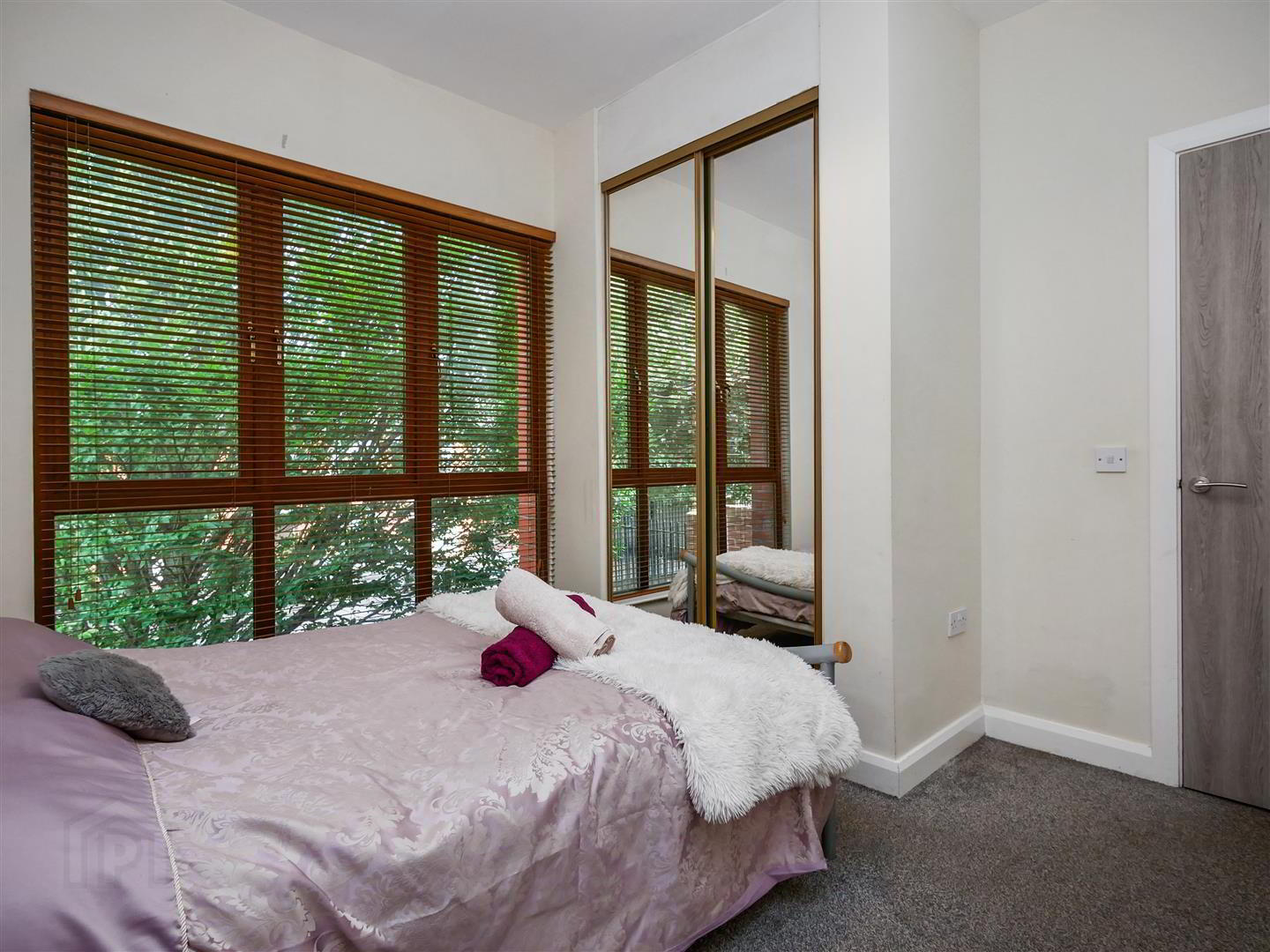 20 Halcombe Street 21 of 27